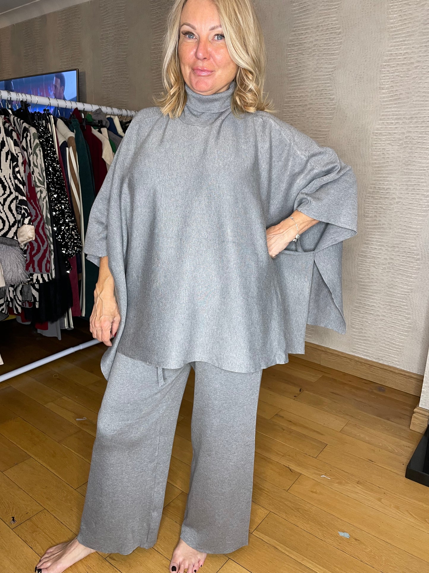 Lucia Poncho Tracksuit - Grey